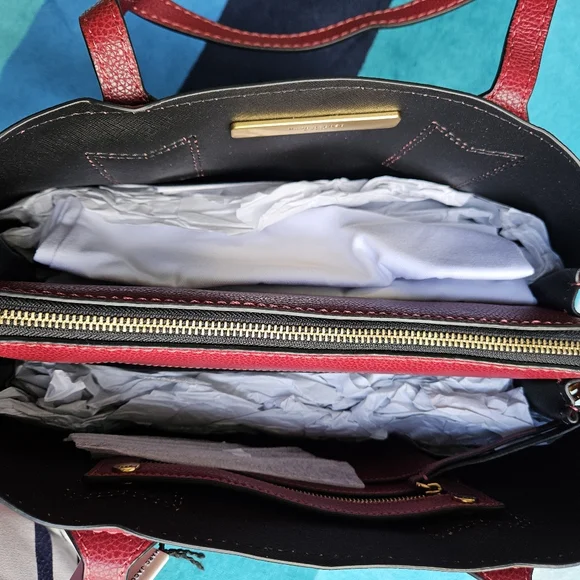 Marc Jacobs The Editor Tote Bag Pebbled Leather Tailored Oversized Cabernet NWT - Picture 7 of 16